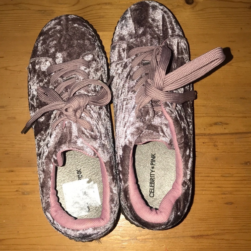 Celebrity Pink Athletic Shoes Camden 7.5